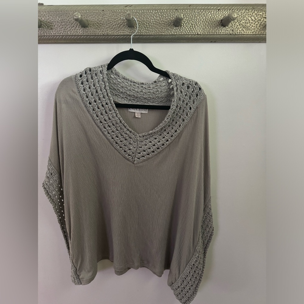 Knox Rose Winged Blouse